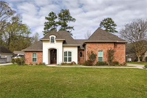 2142 Wing Haven Dr, Mandeville, LA 70471
