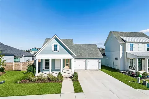 Exterior - 2373 Bradbury Pl, Covington, LA 70433 photo 2 of 8