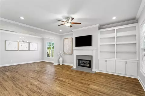 Living - 2373 Bradbury Pl, Covington, LA 70433 photo 2 of 3