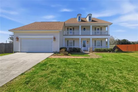 108 Marigold Ct, Belle Chasse, LA 70037