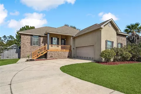 324 Spartan Loop, Slidell, LA 70458 photo 1