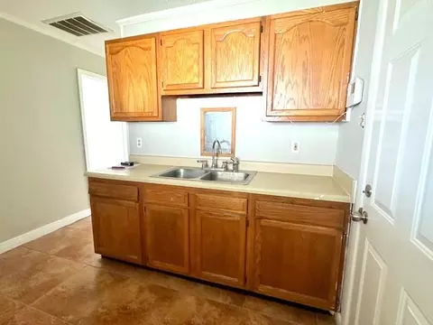 Kitchen - 407 Pollock Pl, Kenner, LA 70062 photo 1 of 3