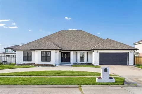 2839 Amazon St, New Orleans, LA 70114