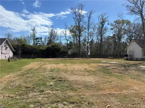 204 Spruce St, Mandeville, LA 70471