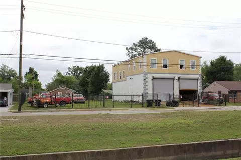 6018 Morrison Rd, New Orleans, LA 70126