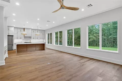 Living - 800 Tradition Dr, Covington, LA 70433 photo 2 of 3