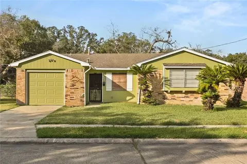 6220 Kingston Ct, New Orleans, LA 70131