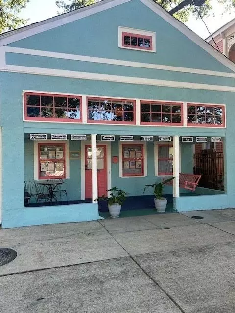 627 Opelousas Ave, New Orleans, LA 70114
