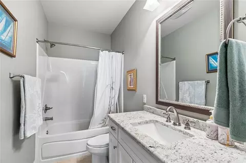 Bath - 637 Weston Way, Covington, LA 70433 photo 4 of 5
