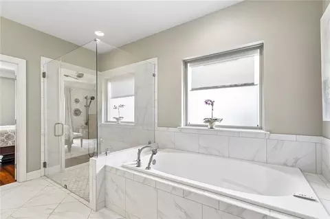 Bath - 637 Weston Way, Covington, LA 70433 photo 3 of 5