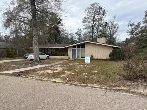 4 Darrell Dr, Hammond, LA 70401