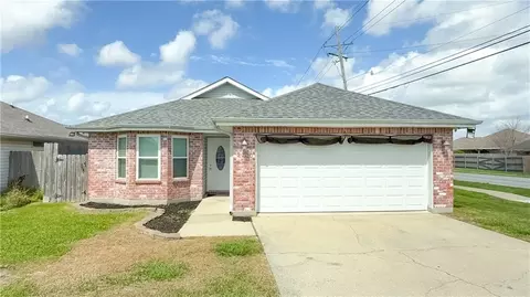 2700 Bayou Carencro Dr, Marrero, LA 70072
