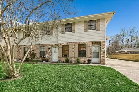 135 Lakewood Dr #D, Luling, LA 70070