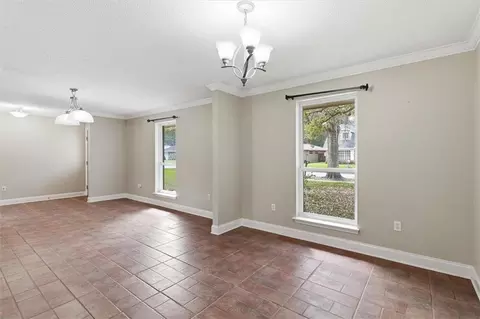 Living - 508 Poplar St, Slidell, LA 70458 photo 1 of 5