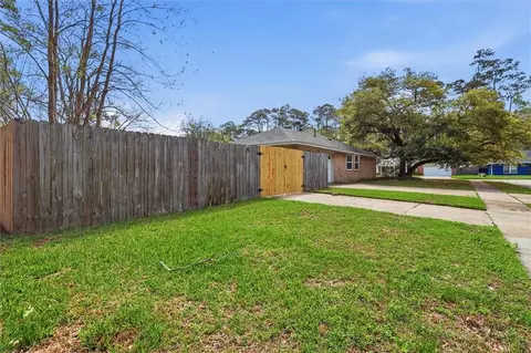 Exterior - 508 Poplar St, Slidell, LA 70458 photo 3 of 4