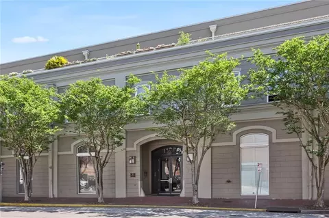840 Tchoupitoulas St #221, New Orleans, LA 70112