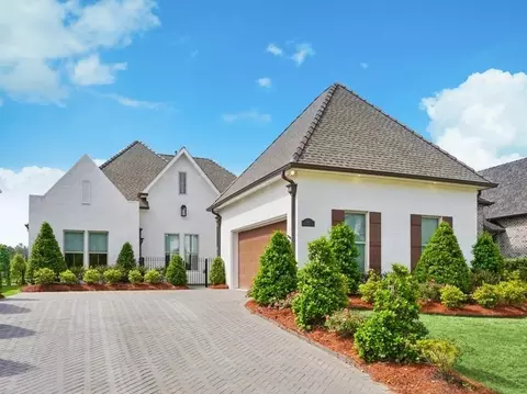 533 N Corniche Du Lac, Covington, LA 70433