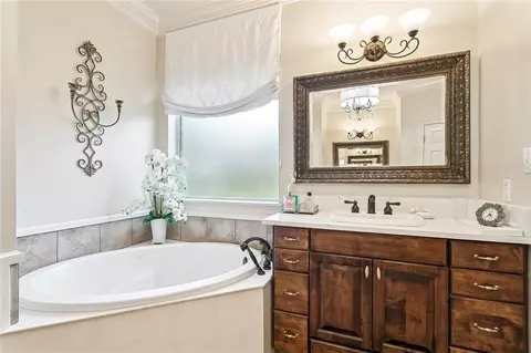 Bath - 604 Christopher Ln, Amite, LA 70422 photo 2 of 3