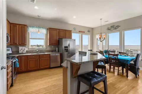 Kitchen - 89 Lakeview Dr, Slidell, LA 70458 photo 1 of 1