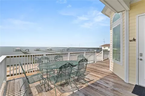 Exterior - 89 Lakeview Dr, Slidell, LA 70458 photo 2 of 3