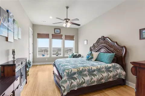 Bedroom - 89 Lakeview Dr, Slidell, LA 70458 photo 2 of 5
