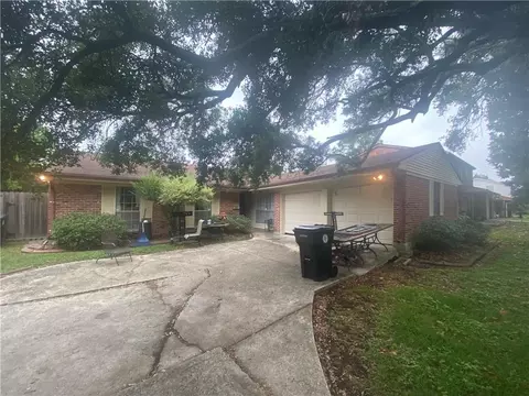 3343 Hyman Pl, New Orleans, LA 70131