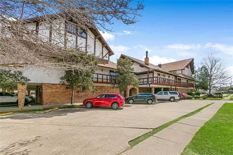 2305 Cleary Ave #214, Metairie, LA 70001