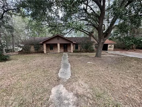 26017 E Birch St, Lacombe, LA 70445