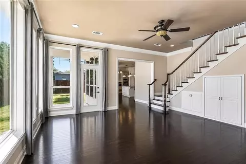 Living - 511 River Oaks Dr, Covington, LA 70433 photo 2 of 2
