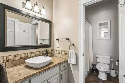 Bath - 511 River Oaks Dr, Covington, LA 70433 photo 4 of 6