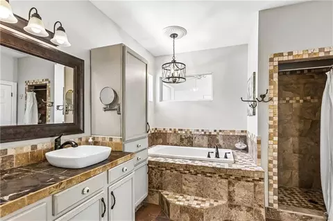 Bath - 511 River Oaks Dr, Covington, LA 70433 photo 1 of 6