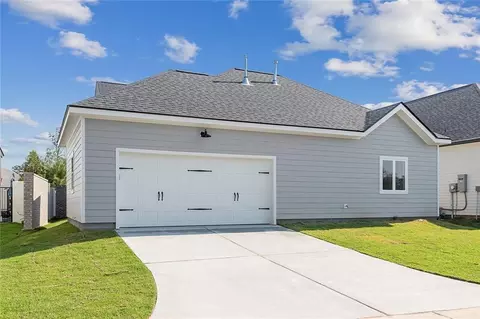 Exterior - 144 Laura Ln, Covington, LA 70433 photo 5 of 7