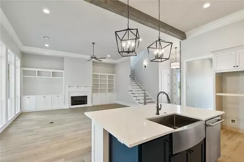 Living - 144 Laura Ln, Covington, LA 70433 photo 3 of 7