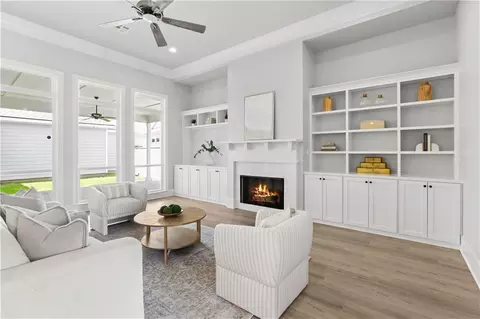 Living - 144 Laura Ln, Covington, LA 70433 photo 5 of 7