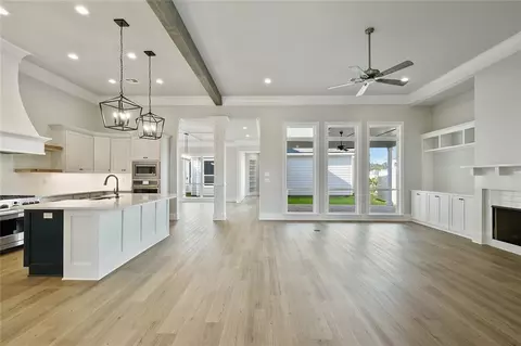 Living - 144 Laura Ln, Covington, LA 70433 photo 1 of 7