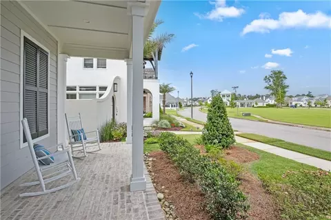 Exterior - 144 Laura Ln, Covington, LA 70433 photo 4 of 7