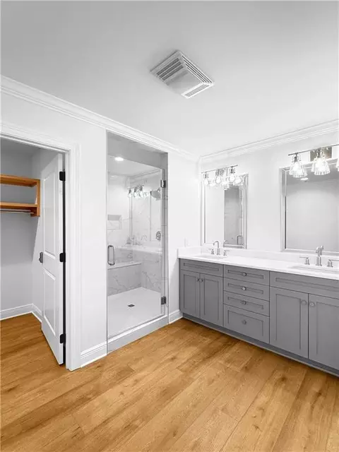 Bath - 305 E Pearl St, Slidell, LA 70461 photo 3 of 5