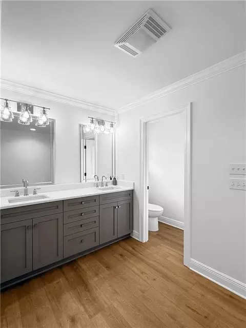 Bath - 305 E Pearl St, Slidell, LA 70461 photo 4 of 5