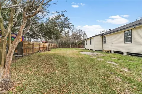 705 Leboeuf St, New Orleans, LA 70114