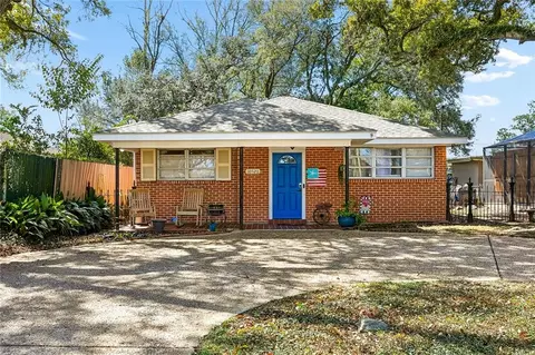 10520 Bolivar St, River Ridge, LA 70123