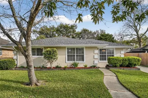 1711 Mendez Dr, New Orleans, LA 70122
