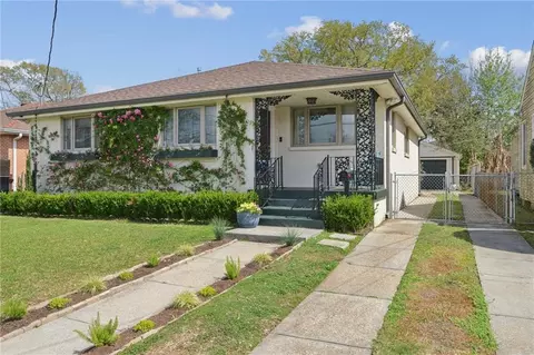 4633 Marigny St, New Orleans, LA 70122