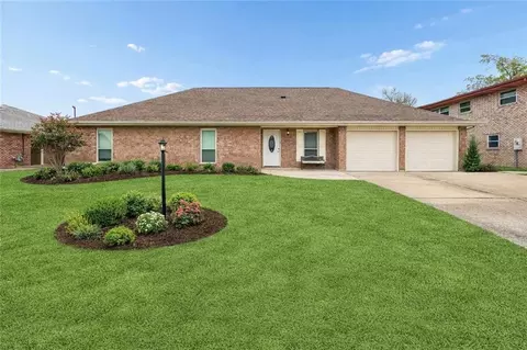 535 Alleman St, Norco, LA 70079