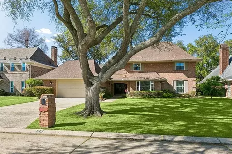 33 Chateau Du Jardin Dr, Kenner, LA 70065