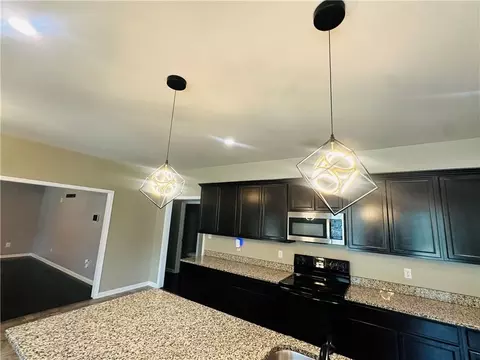 Kitchen - 80 Boutte Estates Dr, Boutte, LA 70039 photo 4 of 5