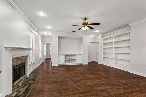 Living - 205 Del Sol W, Covington, LA 70433 photo 4 of 6