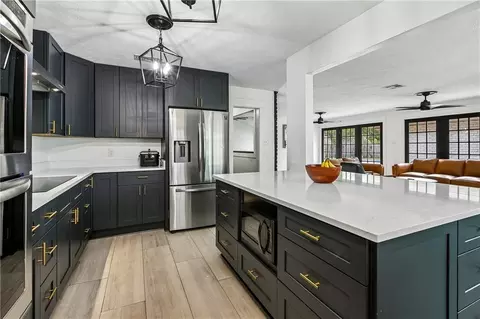 Kitchen - 344 Devon Rd, Laplace, LA 70068 photo 1 of 3