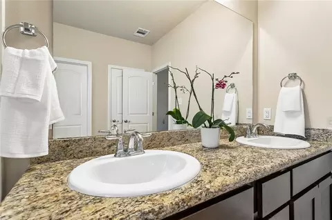 Bath - 75169 Crestview Hill Loop, Covington, LA 70435 photo 2 of 4