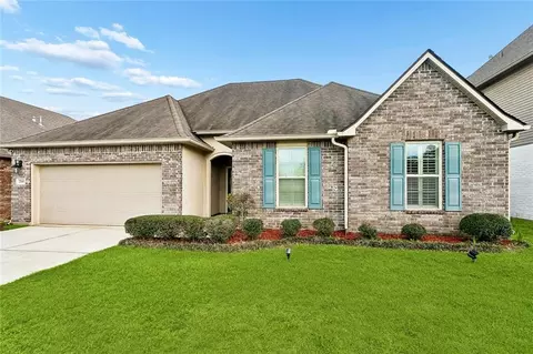 Exterior - 75169 Crestview Hill Loop, Covington, LA 70435 photo 2 of 3