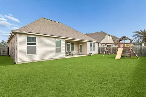 Exterior - 75169 Crestview Hill Loop, Covington, LA 70435 photo 3 of 3